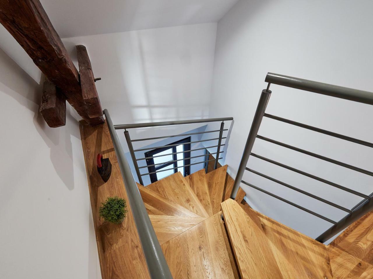 Eva Rooms & Studio Apartment Karlovac Εξωτερικό φωτογραφία